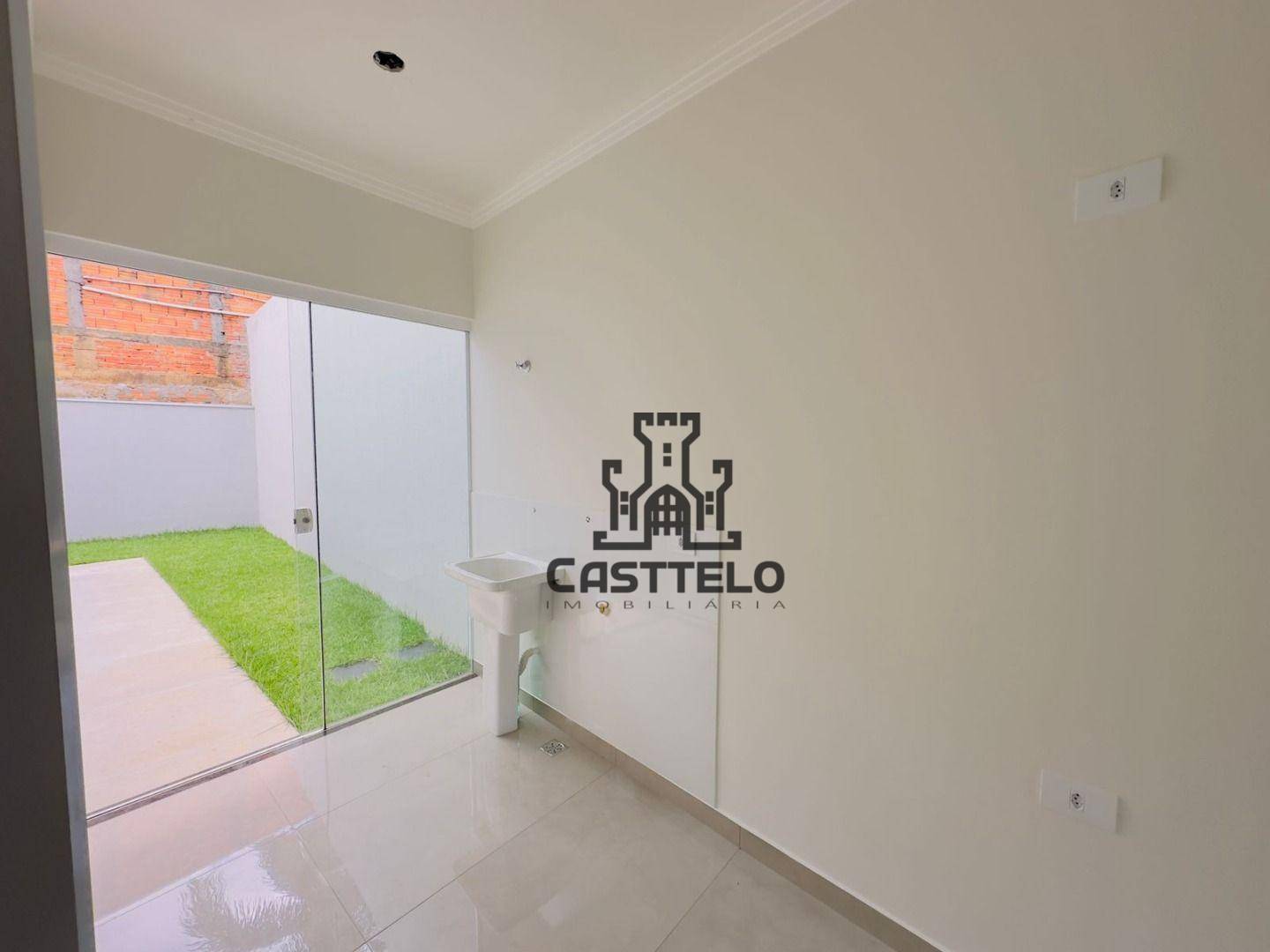 Casa à venda com 2 quartos, 68m² - Foto 11