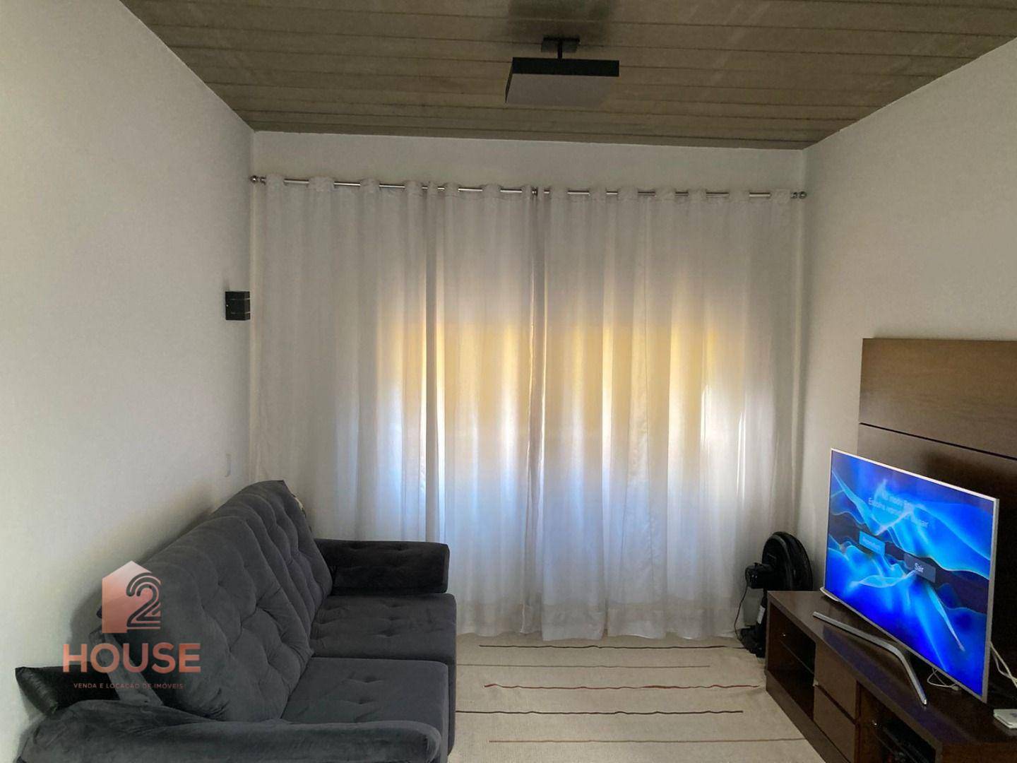 Casa de Condomínio para alugar com 3 quartos, 400m² - Foto 13