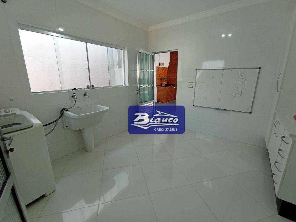 Casa à venda com 3 quartos, 261m² - Foto 26