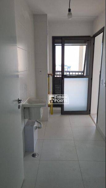 Apartamento à venda com 3 quartos, 107m² - Foto 7