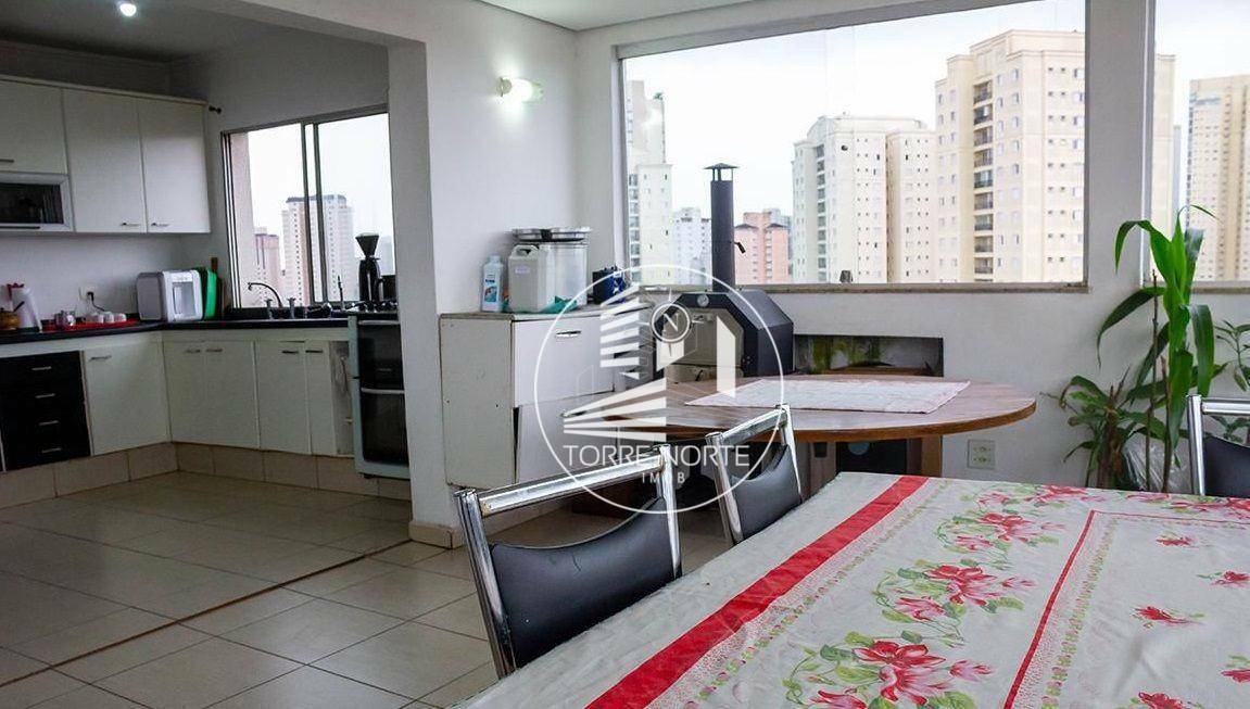 Apartamento à venda com 4 quartos, 142m² - Foto 1