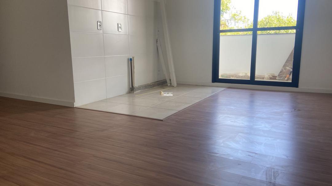 Apartamento à venda com 2 quartos, 60m² - Foto 2