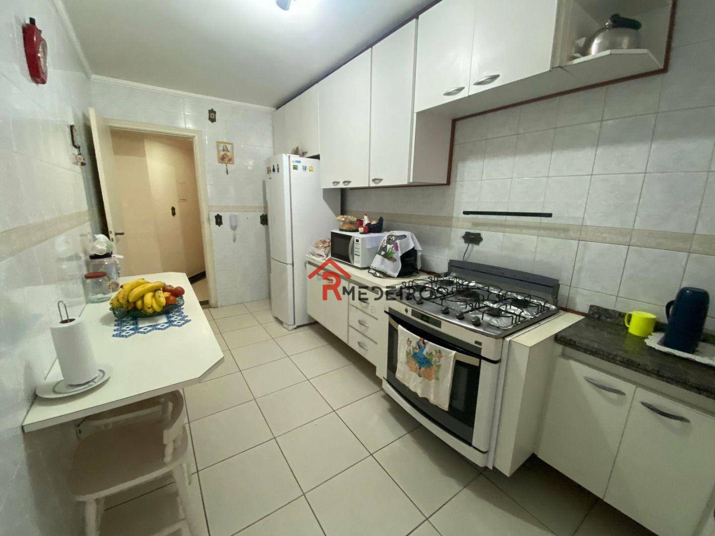 Apartamento à venda com 2 quartos, 72m² - Foto 11