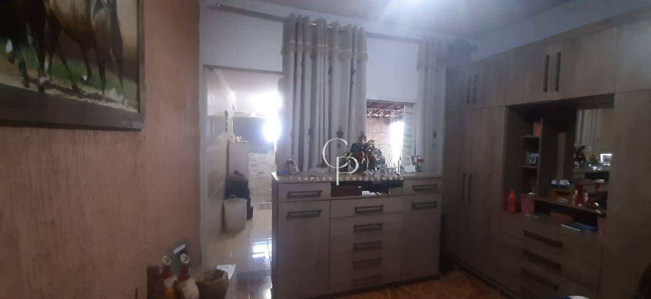 Casa à venda com 2 quartos, 200m² - Foto 11