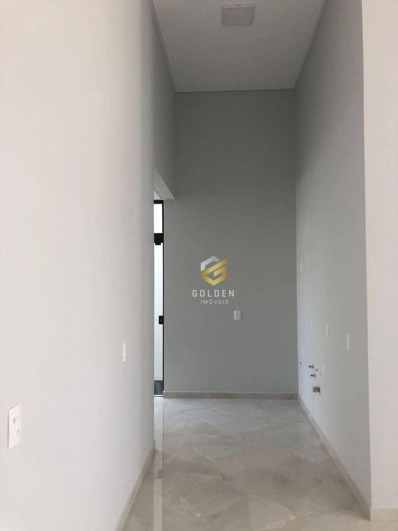 Casa à venda com 3 quartos, 100m² - Foto 3