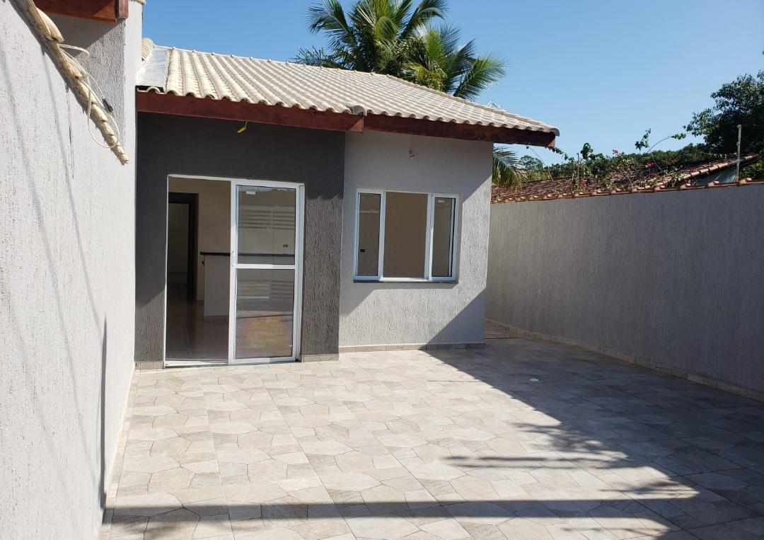 Casa à venda com 3 quartos, 150m² - Foto 1