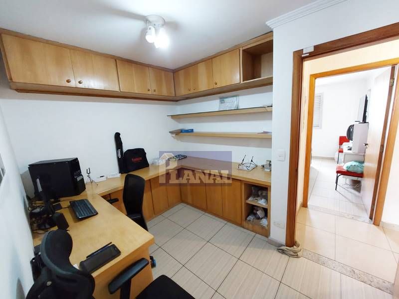 Apartamento à venda com 3 quartos, 93m² - Foto 9