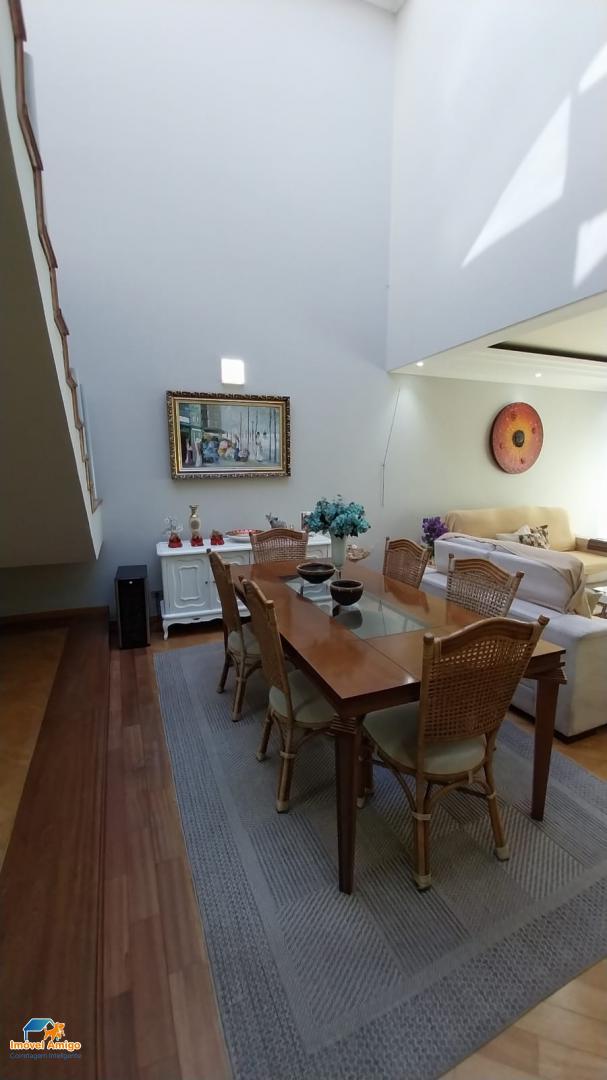 Casa à venda com 4 quartos, 286m² - Foto 46