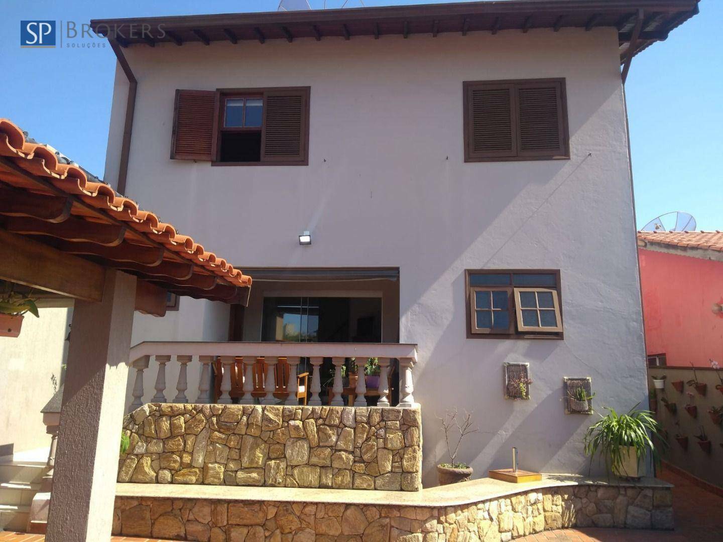 Casa à venda com 4 quartos, 250m² - Foto 23