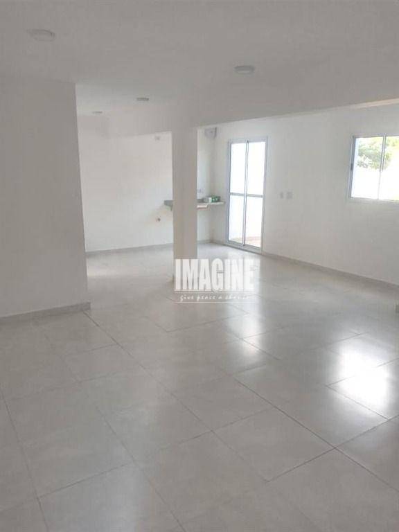 Apartamento à venda com 2 quartos, 37m² - Foto 17