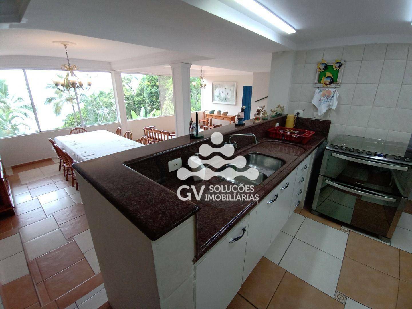 Casa de Condomínio à venda com 6 quartos, 350m² - Foto 14