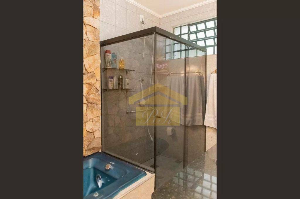 Casa à venda e aluguel com 5 quartos, 205m² - Foto 8