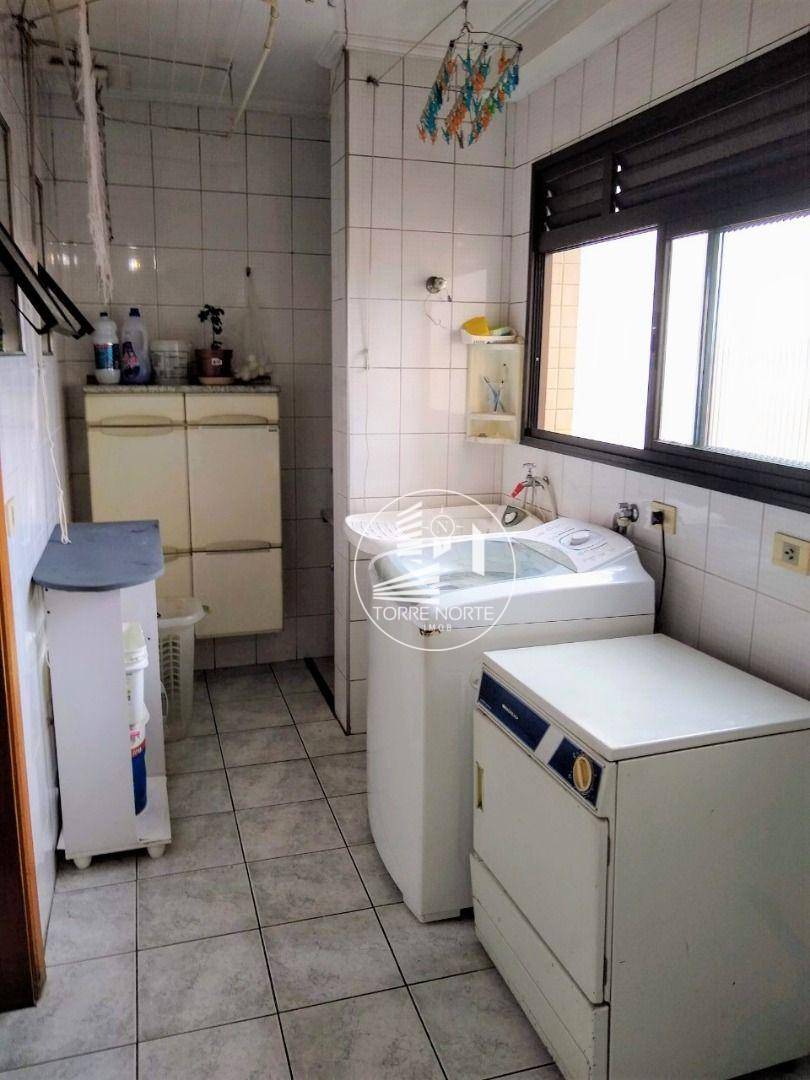 Apartamento à venda com 4 quartos, 137m² - Foto 19