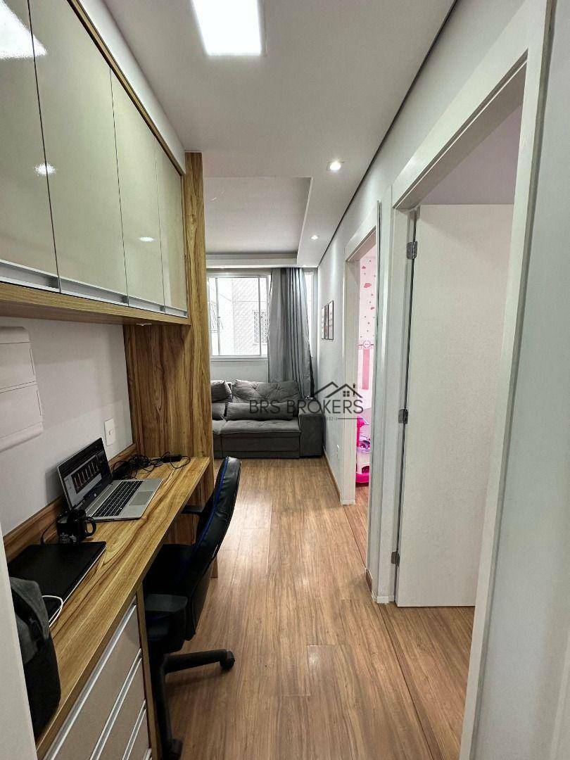 Apartamento à venda com 2 quartos, 44m² - Foto 15