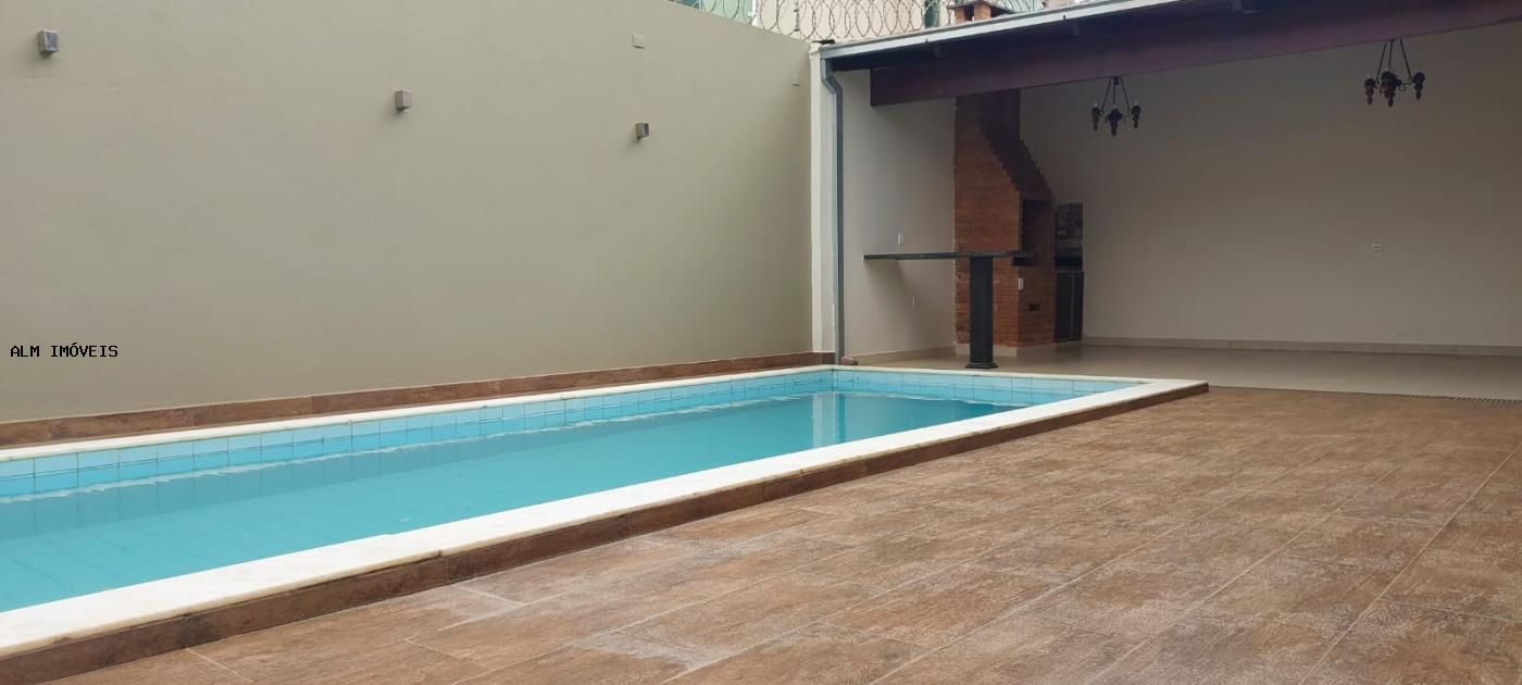 Casa, 3 quartos, 206 m² - Foto 2