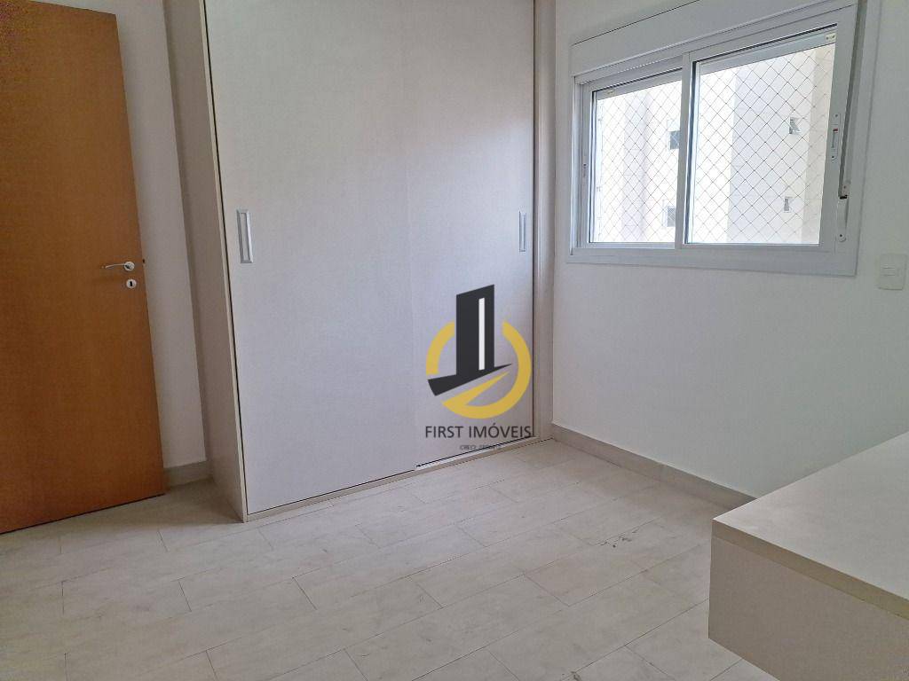 Apartamento à venda com 3 quartos, 140m² - Foto 18