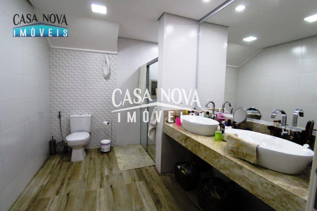 Casa de Condomínio para alugar com 3 quartos, 400m² - Foto 14