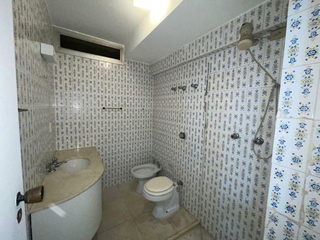 Apartamento à venda com 2 quartos, 138m² - Foto 12