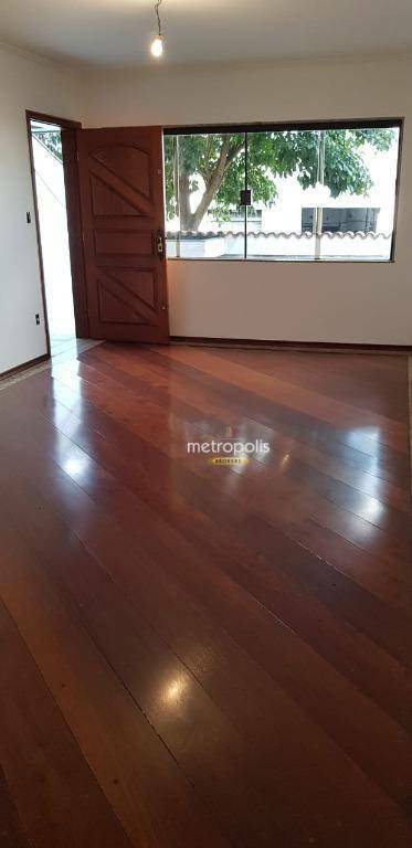 Sobrado à venda com 3 quartos, 250m² - Foto 1