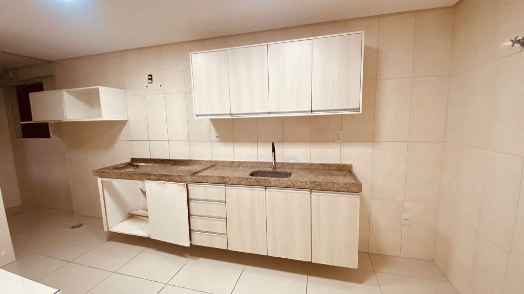 Apartamento para alugar com 3 quartos, 100m² - Foto 4