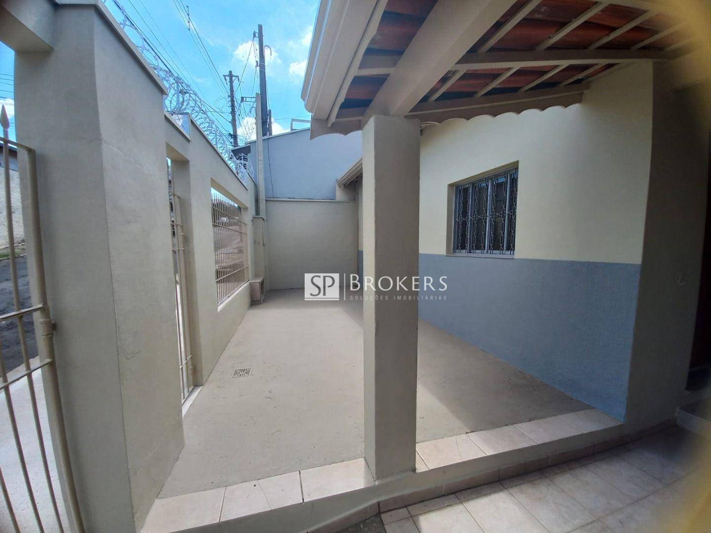 Casa à venda com 3 quartos, 115m² - Foto 2