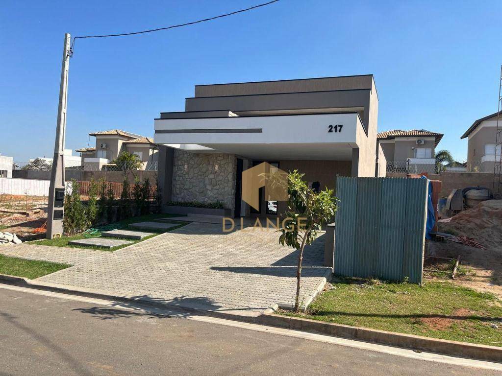 Casa de Condomínio à venda com 3 quartos, 139m² - Foto 1