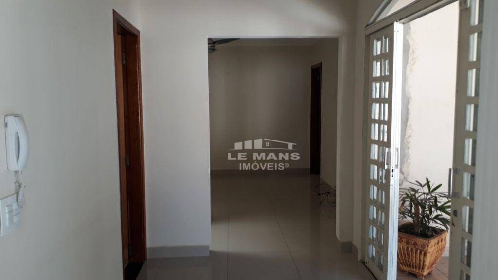 Casa à venda com 2 quartos, 90m² - Foto 9