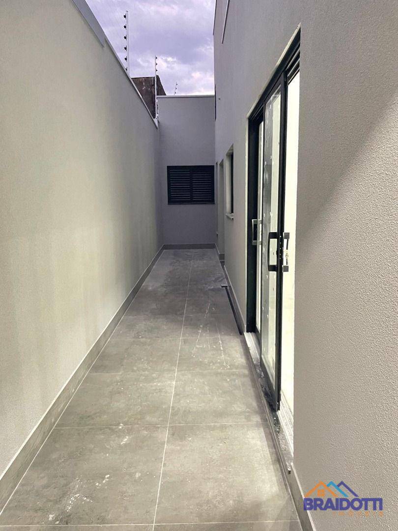 Casa à venda com 3 quartos, 120m² - Foto 12