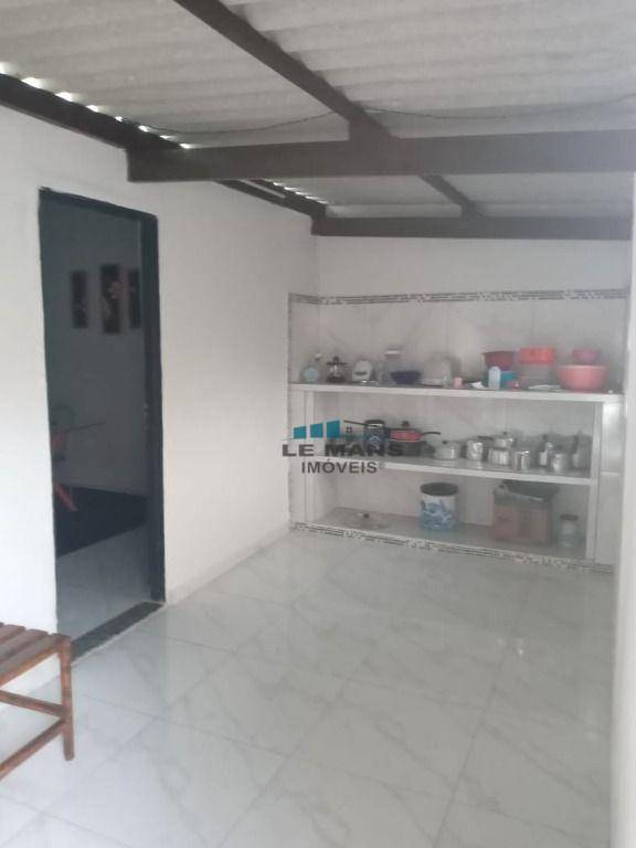 Chácara à venda com 3 quartos, 108m² - Foto 4