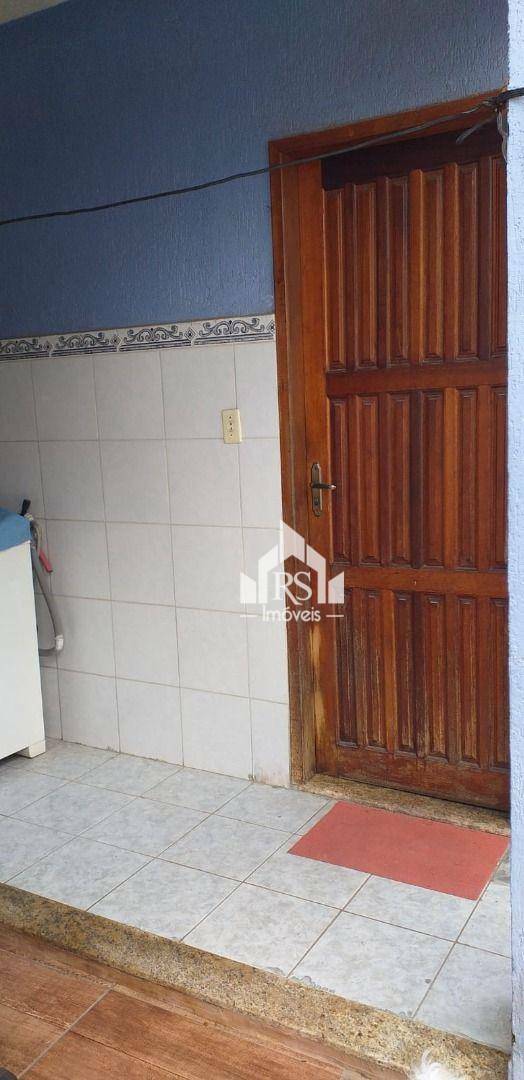 Casa à venda com 2 quartos, 110m² - Foto 17