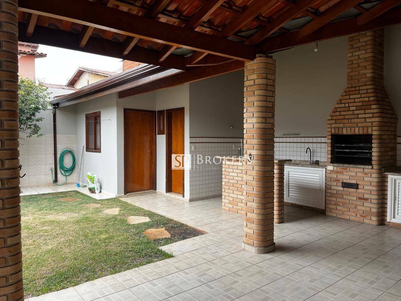 Casa à venda com 4 quartos, 294m² - Foto 40