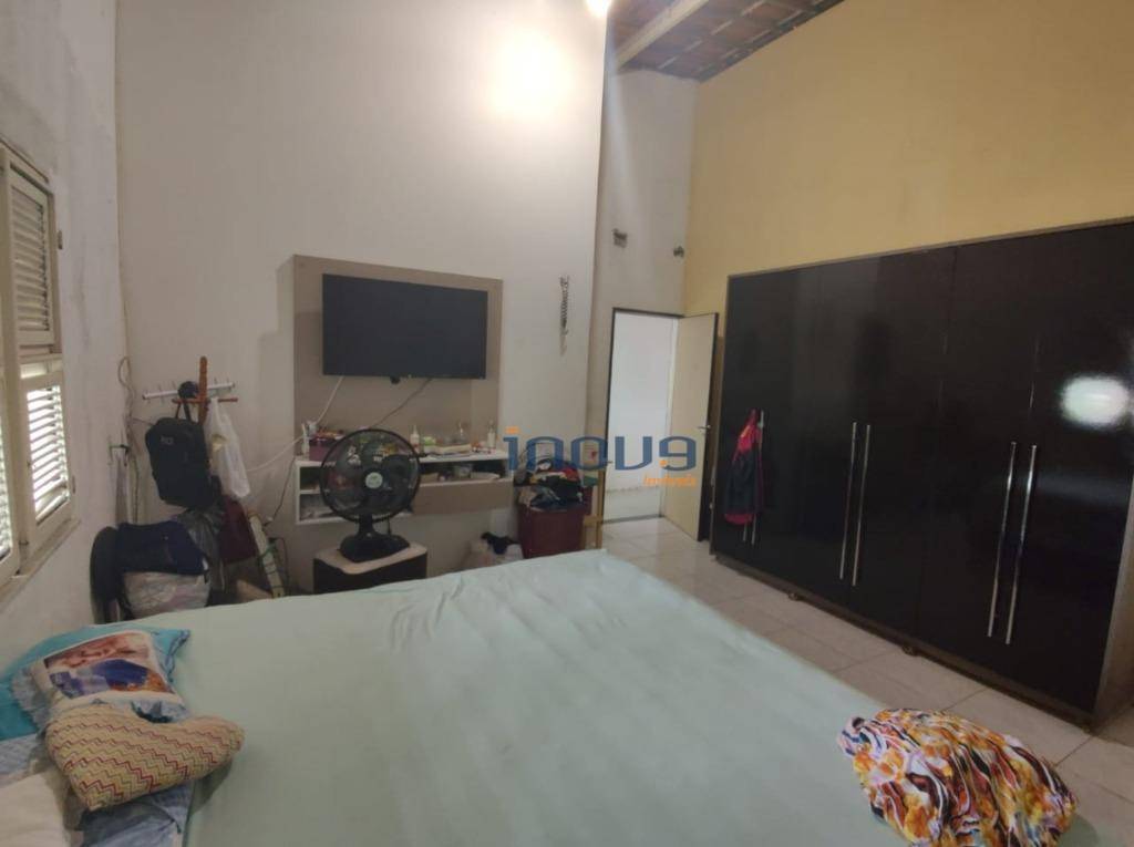 Casa à venda com 3 quartos, 180m² - Foto 16