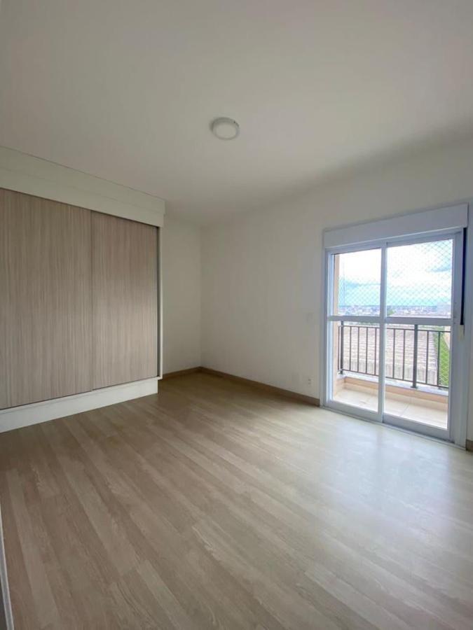 Apartamento à venda com 2 quartos, 61m² - Foto 4