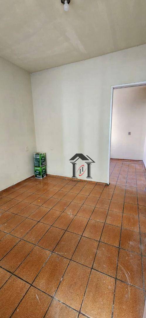 Casa para alugar com 1 quarto, 70M2 - Foto 4