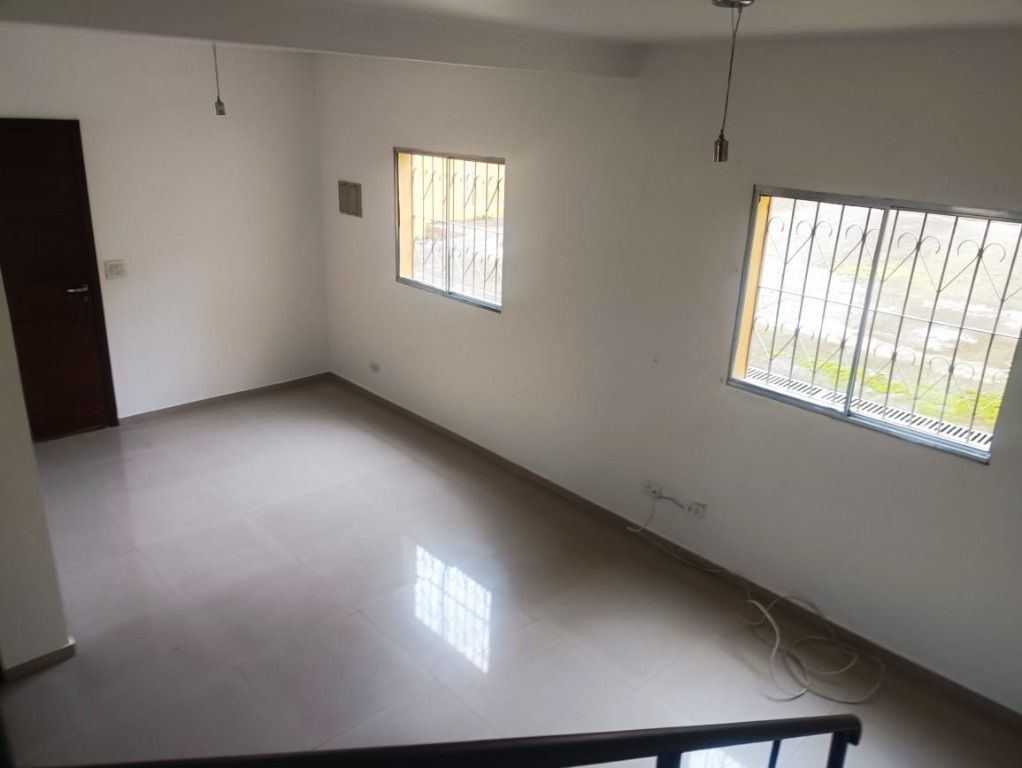 Casa à venda com 3 quartos, 97m² - Foto 7