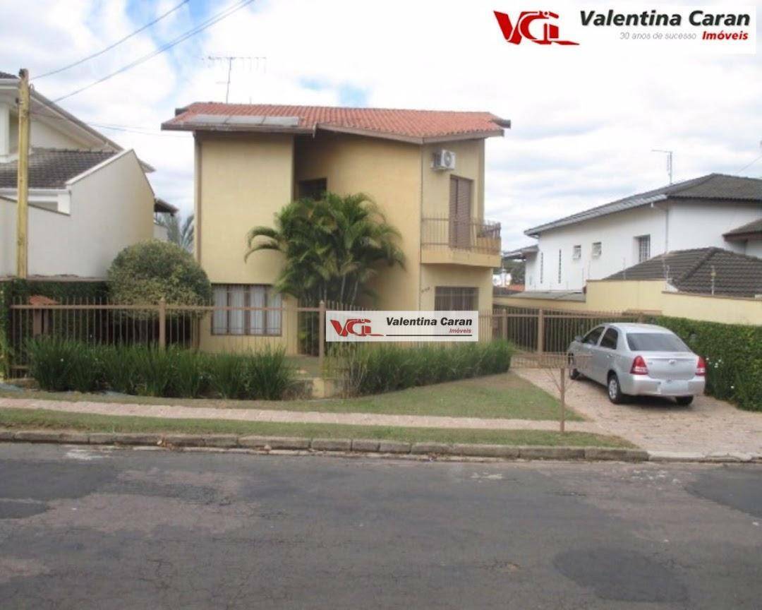 Casa à venda com 4 quartos, 300m² - Foto 1