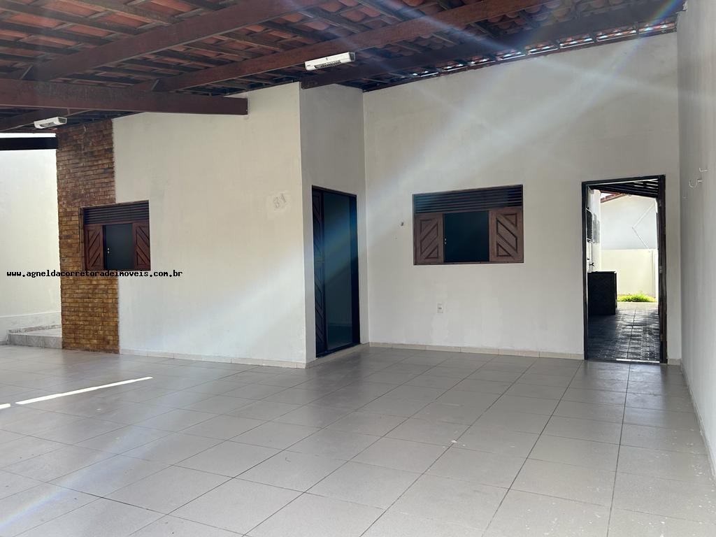 Casa de Condomínio à venda com 3 quartos, 130m² - Foto 3