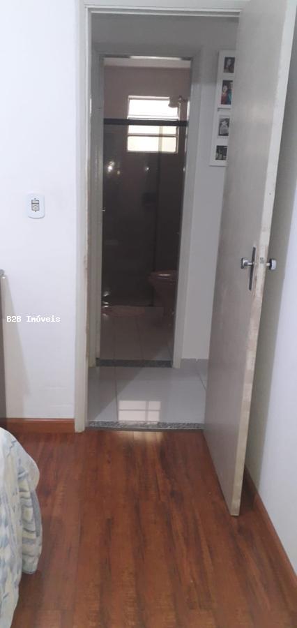 Casa à venda com 2 quartos, 173m² - Foto 14