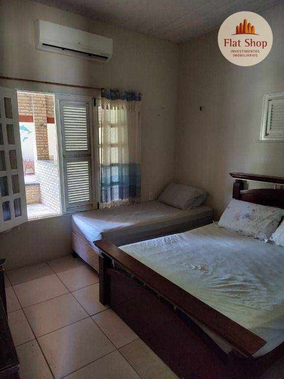 Casa à venda com 2 quartos, 120m² - Foto 9