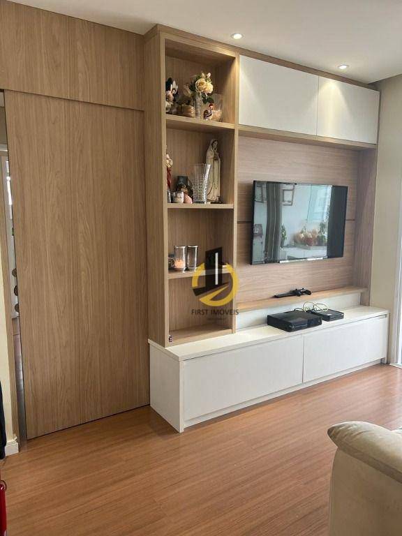 Apartamento à venda com 3 quartos, 82m² - Foto 3