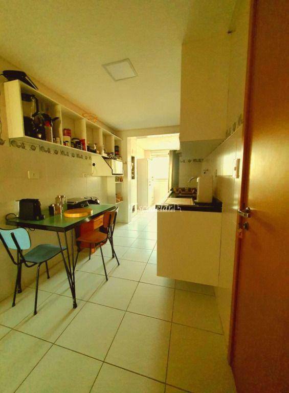 Apartamento à venda com 3 quartos, 114m² - Foto 14