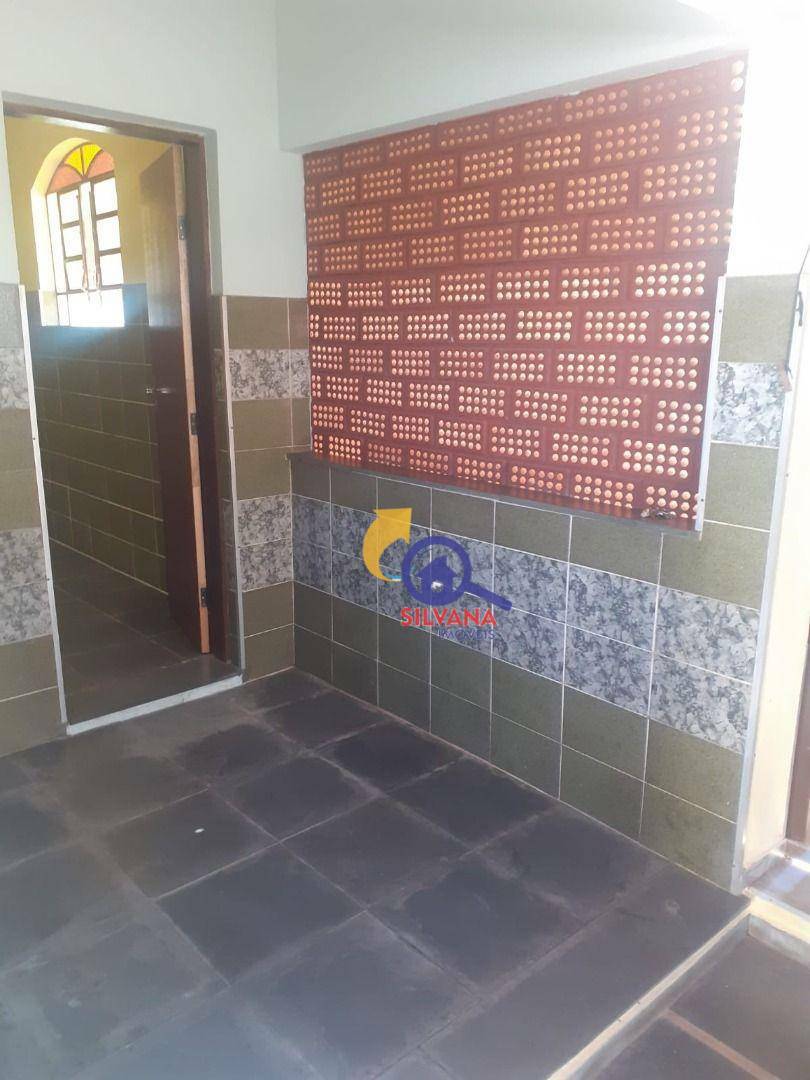 Casa de Condomínio à venda com 6 quartos, 228m² - Foto 19