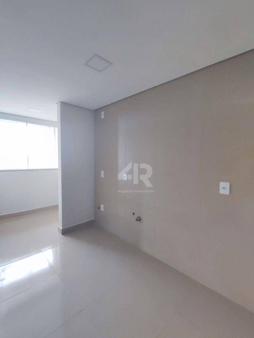 Apartamento à venda com 3 quartos, 100m² - Foto 4