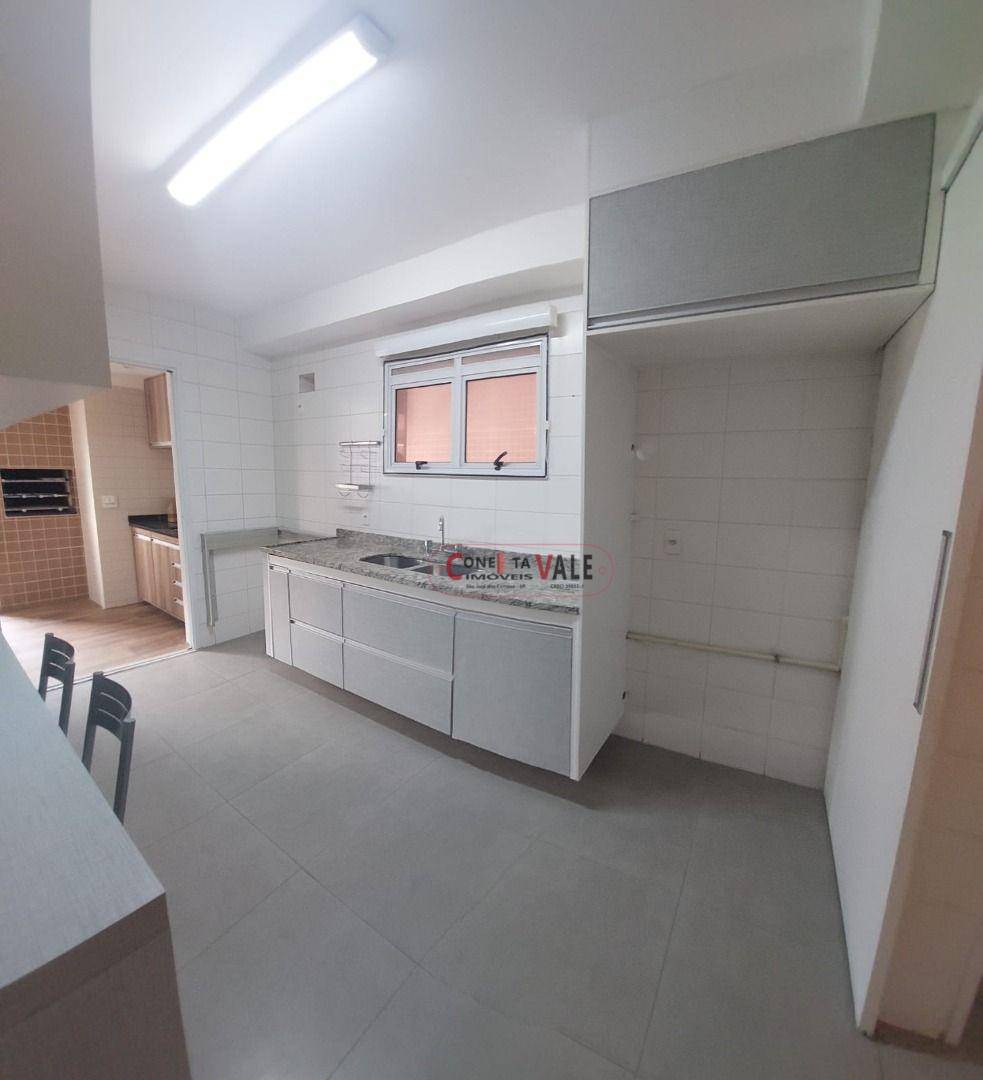 Apartamento para alugar com 4 quartos, 182m² - Foto 14