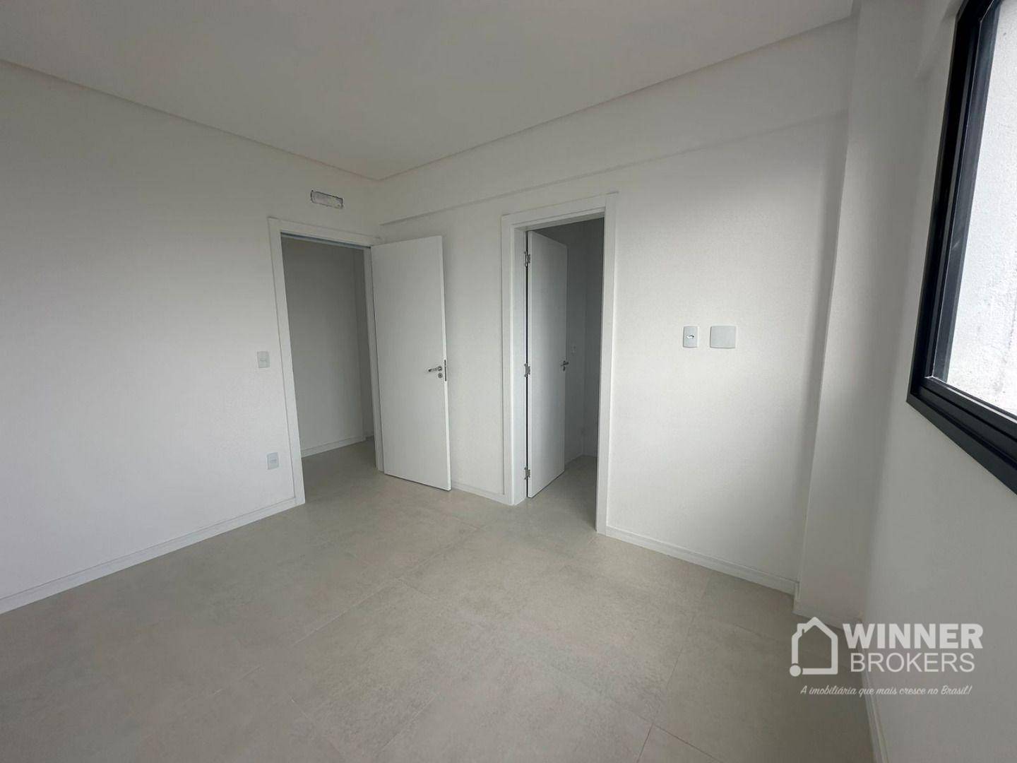 Apartamento à venda com 3 quartos, 105m² - Foto 10