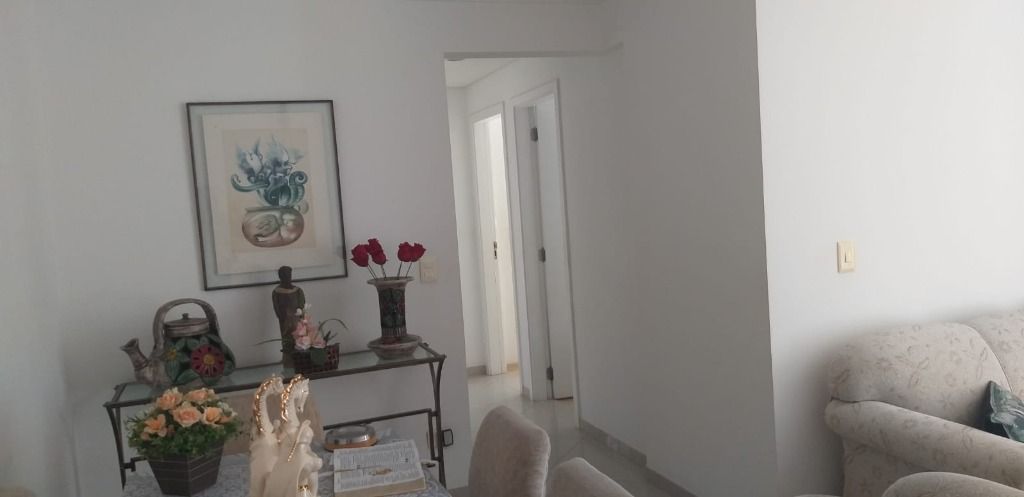 Apartamento à venda com 3 quartos, 78m² - Foto 1