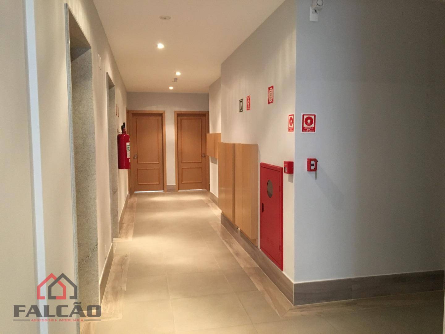 Apartamento à venda com 3 quartos, 130m² - Foto 25