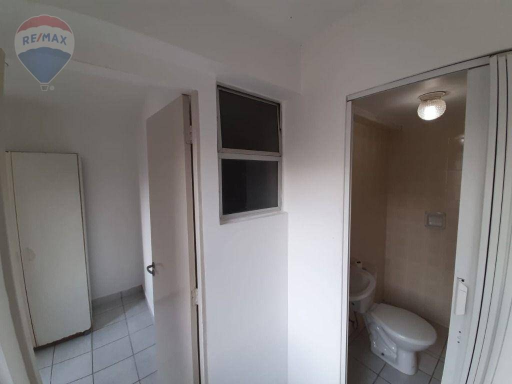 Apartamento à venda com 2 quartos, 67m² - Foto 28