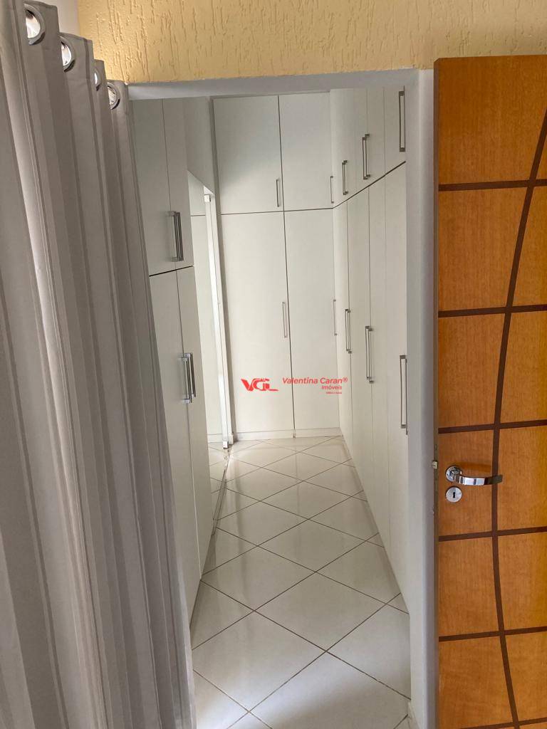 Casa à venda com 3 quartos, 227m² - Foto 17