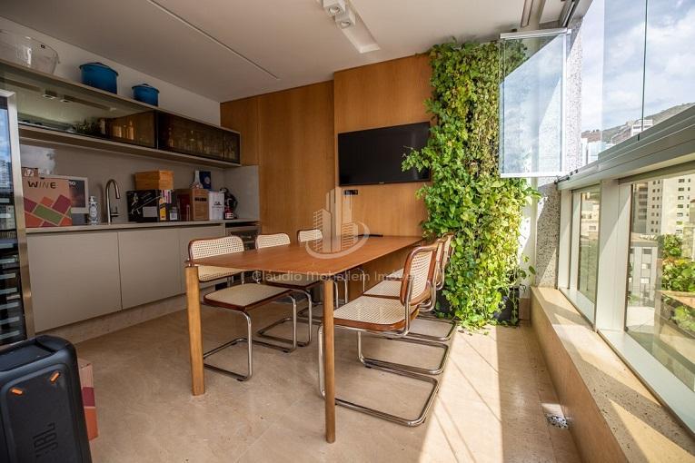 Apartamento à venda com 4 quartos, 217m² - Foto 15